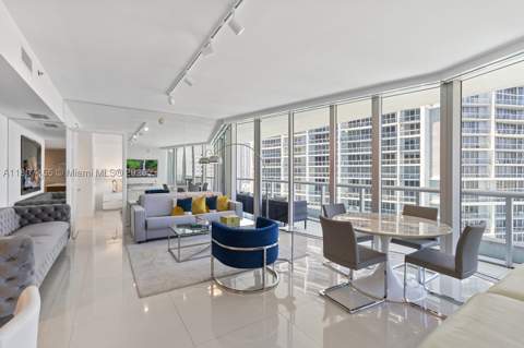 495 Brickell Ave 2304, Miami FL - photo 7 of 33