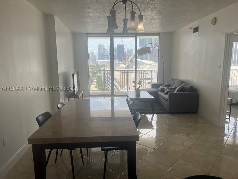 1 bedroom Condominium at 1750 N Bayshore Dr 1410, Opera Tower Condo, Miami — photo 4