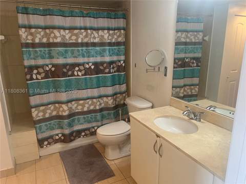 1750 N Bayshore Dr 1410, Miami FL - photo 9 of 11