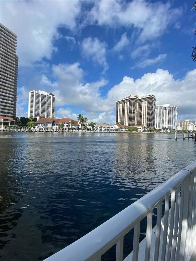 1 bedroom Condominium at 19390 Collins Ave 217, Oceanview Building A Cond, Sunny Isles Beach — photo 3