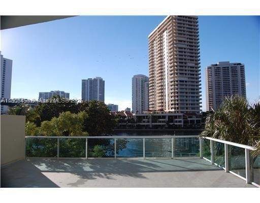 1 bedroom Condominium at 19390 Collins Ave 217, Oceanview Building A Cond, Sunny Isles Beach — photo 4