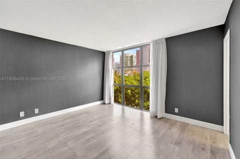 16919 N Bay Rd 521, Sunny Isles Beach FL - photo 16 of 55