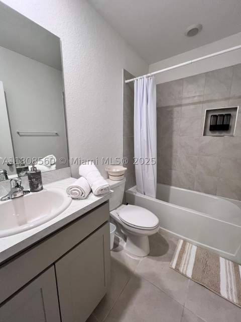 245 NE 3rd Ct, Florida City FL - photo 15 of 17