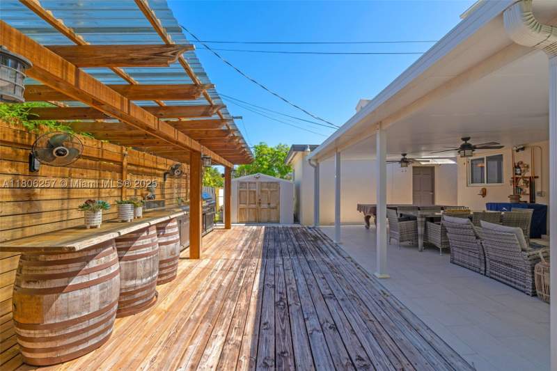 3 bedroom SingleFamilyResidence at 1901 SW 37th Ave, Coral Gate Sec C, Miami — photo 2