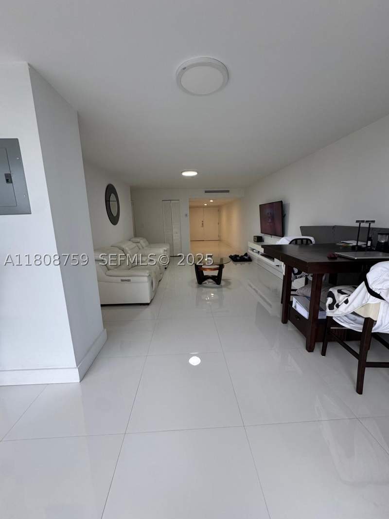 1 bedroom Condominium at 6423 Collins Ave 1001, Mar Del Plata Condo, Miami Beach — photo 3