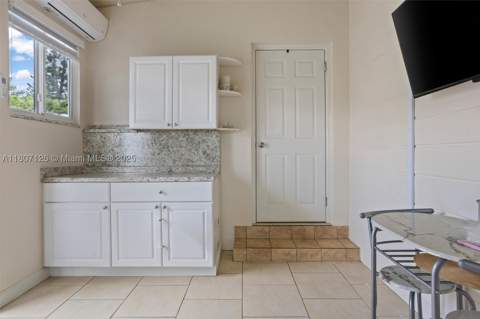 881 NW 177th Ter, Miami Gardens FL - photo 15 of 24