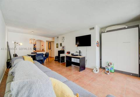 1770 NE 191st St 316-1, Miami FL - photo 20 of 51
