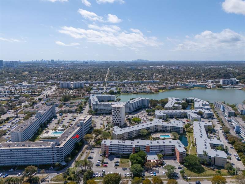 2 bedroom Condominium at 1770 NE 191st St 316-1, Jade Winds Group -, Miami — photo 4