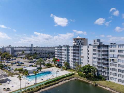 1770 NE 191st St 316-1, Miami FL - photo 6 of 51