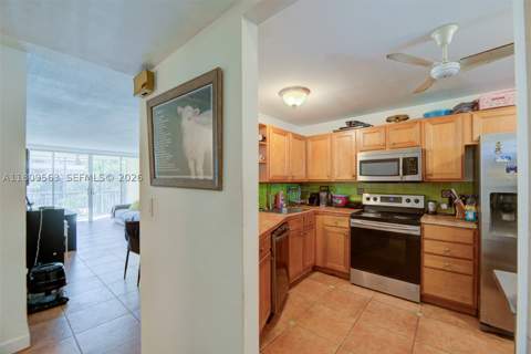 1770 NE 191st St 316-1, Miami FL - photo 9 of 51