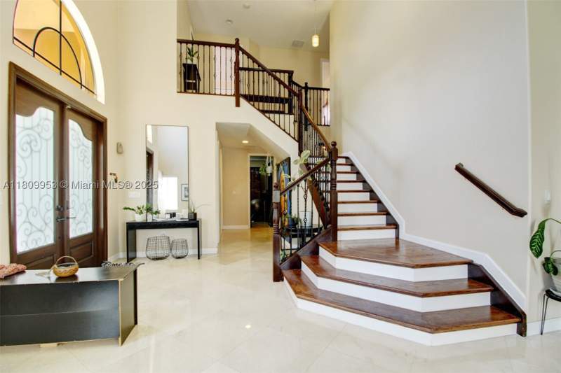5 bedroom SingleFamilyResidence at 7753 SW 193rd St, Cutler Cay, Cutler Bay — photo 5