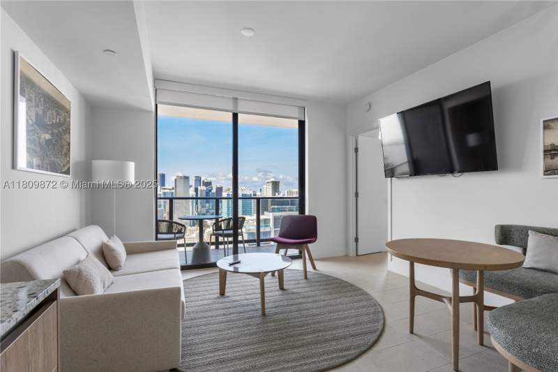 1 bedroom Condominium at 601 NE 1st St 3907, Gale Residences, Miami — photo 2