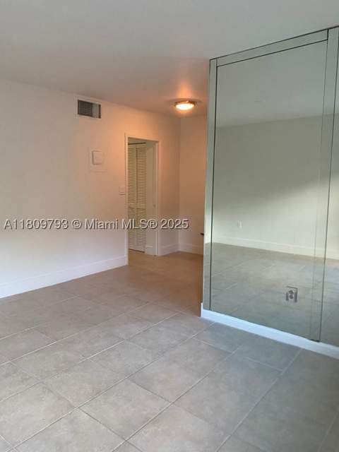 1975 NE 135th St 2D, North Miami FL - photo 12 of 25