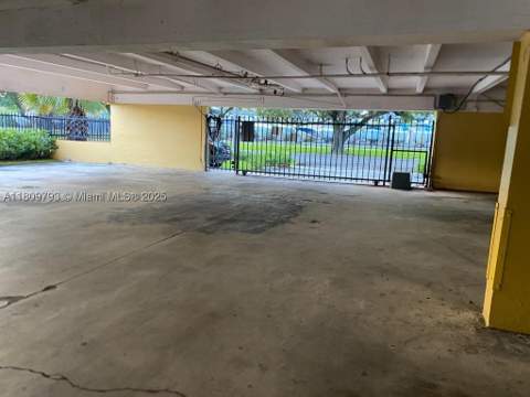 1975 NE 135th St 2D, North Miami FL - photo 23 of 25