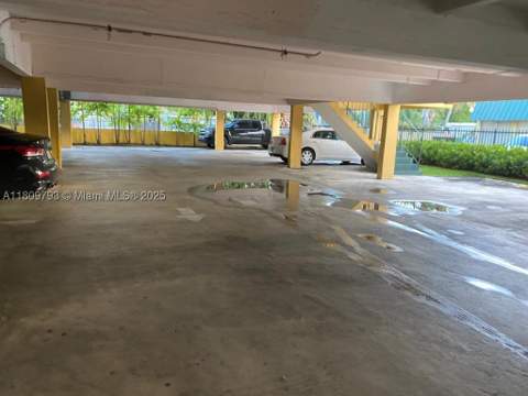 1975 NE 135th St 2D, North Miami FL - photo 24 of 25