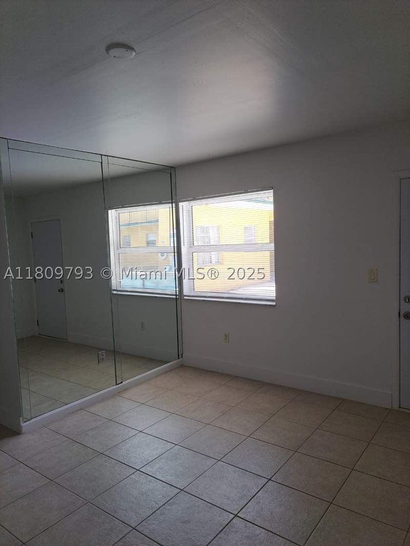 1 bedroom Condominium at 1975 NE 135th St 2D, Moonraker Condo, North Miami — photo 4