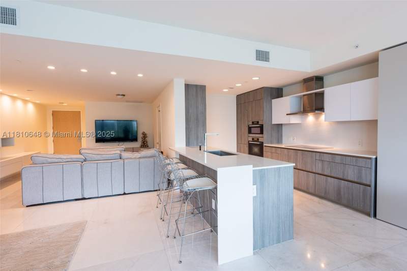 2 bedroom Condominium at 360 Ocean Dr 205S, Oceana Key Biscayne Condo, Key Biscayne — photo 4