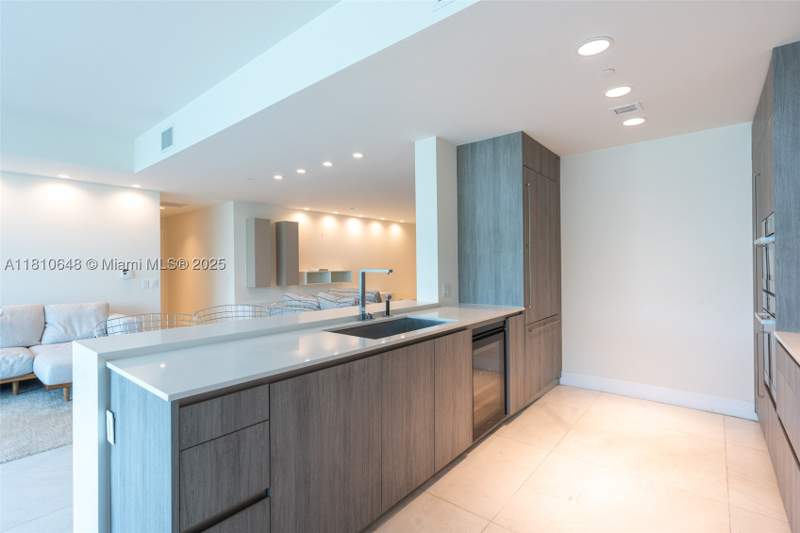 2 bedroom Condominium at 360 Ocean Dr 205S, Oceana Key Biscayne Condo, Key Biscayne — photo 5