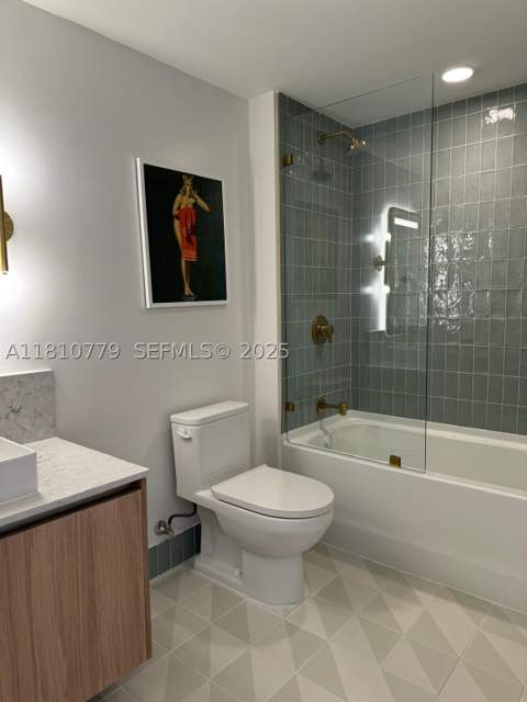 159 NE 6th St 4215, Miami FL - photo 13 of 46