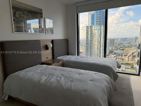 159 NE 6th St 4215, Miami FL - photo 15 of 46