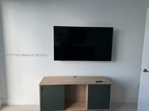 159 NE 6th St 4215, Miami FL - photo 19 of 46
