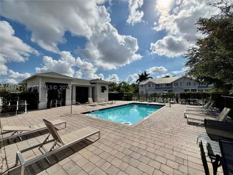 907 SE 17th Ct, Homestead FL - photo 8 of 8