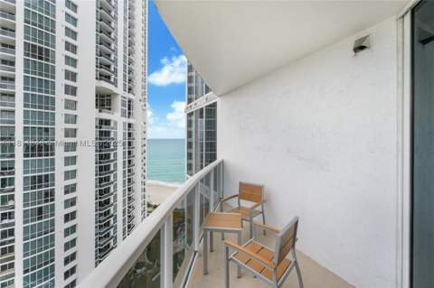 18001 Collins Ave 1504, Sunny Isles Beach FL - photo 6 of 25