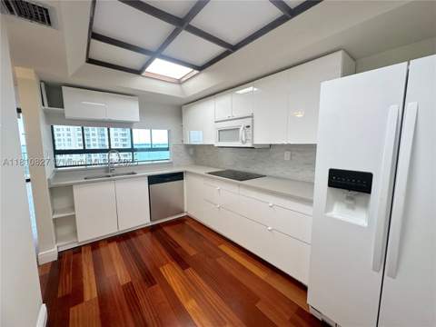 520 Brickell Key Dr A811, Miami FL - photo 21 of 50