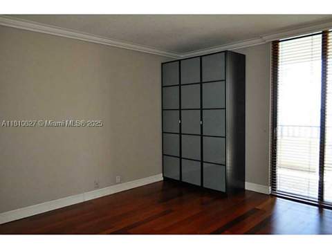 520 Brickell Key Dr A811, Miami FL - photo 23 of 50