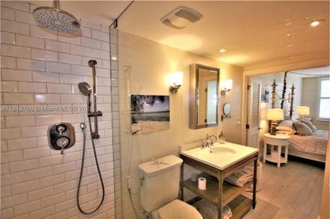5161 Collins Ave 315, Miami Beach FL - photo 12 of 21
