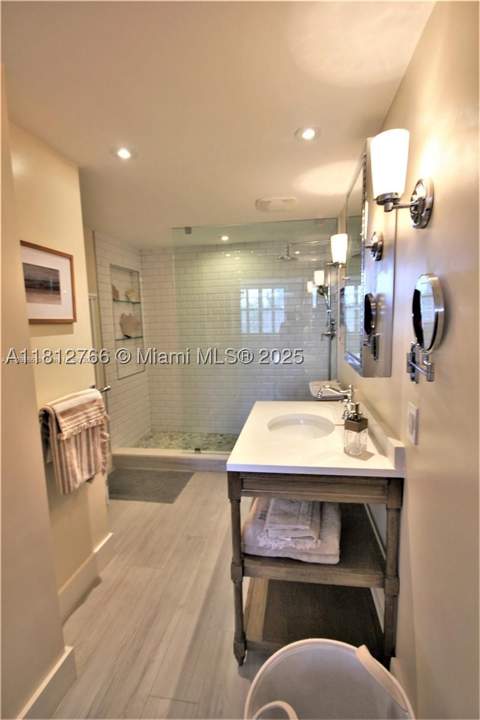 5161 Collins Ave 315, Miami Beach FL - photo 13 of 21
