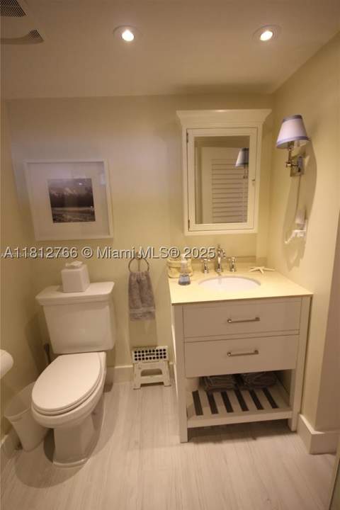 5161 Collins Ave 315, Miami Beach FL - photo 17 of 21