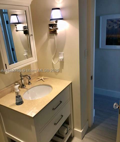 5161 Collins Ave 315, Miami Beach FL - photo 19 of 21