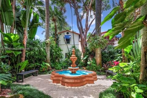 56 S Hibiscus Dr, Miami Beach FL - photo 10 of 30