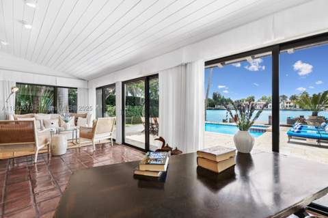 56 S Hibiscus Dr, Miami Beach FL - photo 15 of 30