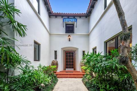 56 S Hibiscus Dr, Miami Beach FL - photo 7 of 30