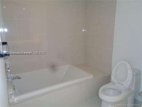 45 SW 9th St 2709, Miami FL - photo 11 of 34