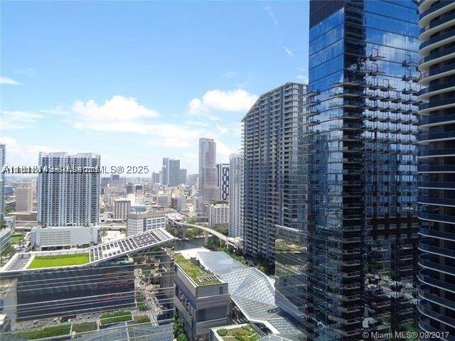 1 bedroom Condominium at 45 SW 9th St 2709, Brickell Heights East Con, Miami — photo 4