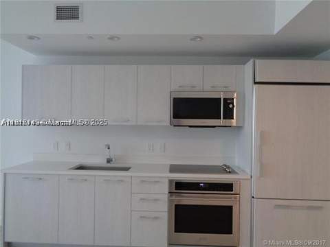 45 SW 9th St 2709, Miami FL - photo 6 of 34
