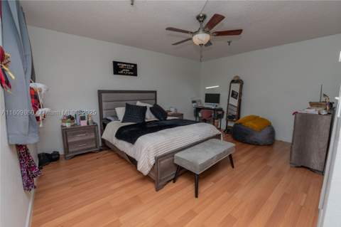 665 NE 195th St 419, Miami FL - photo 11 of 50