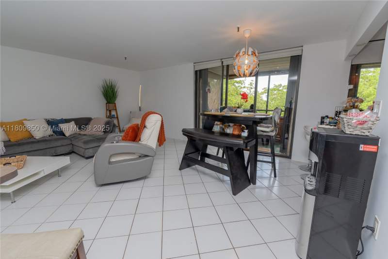 2 bedroom Condominium at 665 NE 195th St 419, Coco Wood Condo, Miami — photo 3