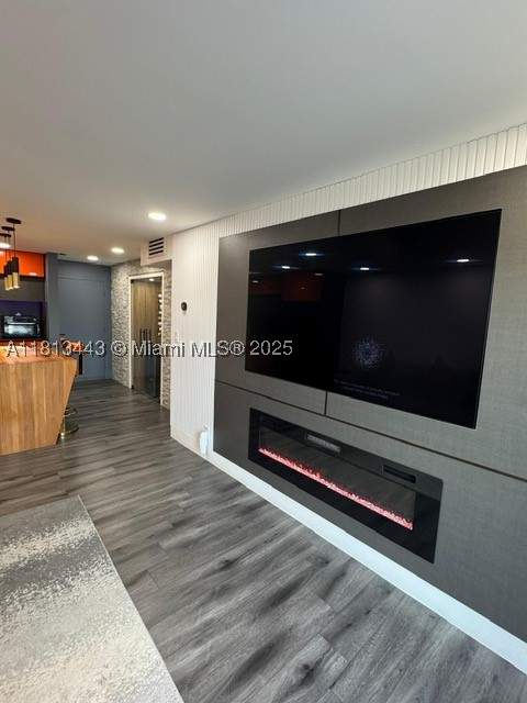 4550 NW 9th St 520E, Miami FL - photo 10 of 19
