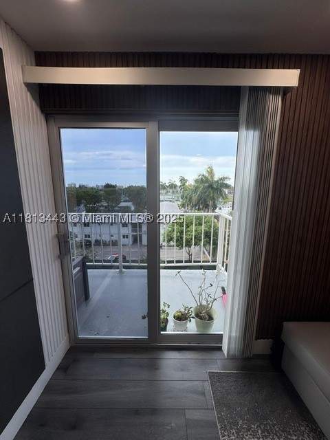 4550 NW 9th St 520E, Miami FL - photo 16 of 19