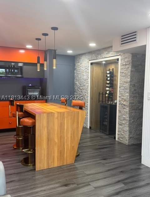 4550 NW 9th St 520E, Miami FL - photo 8 of 19