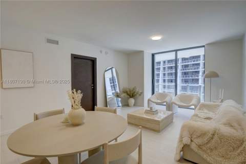 1000 Brickell Plz 2705, Miami FL - photo 15 of 37