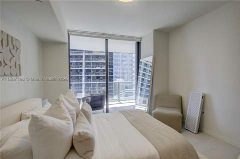 1000 Brickell Plz 2705, Miami FL - photo 23 of 37