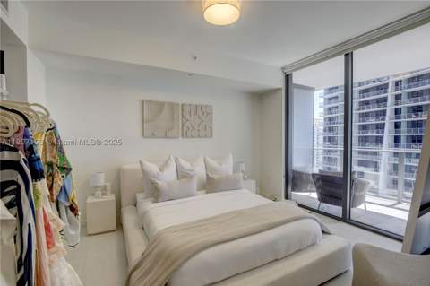1000 Brickell Plz 2705, Miami FL - photo 24 of 37