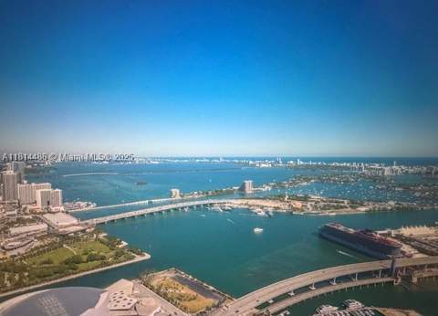 300 N Biscayne Blvd. 8502, Miami FL - photo 17 of 20