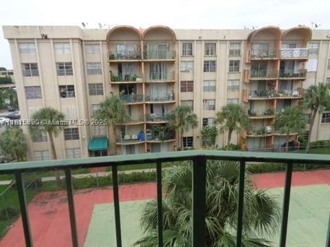 9320 Fontainebleau Blvd 503, Miami FL - photo 7 of 21