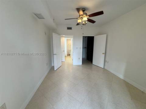 19900 E Country Club Dr 209, Aventura FL - photo 10 of 13